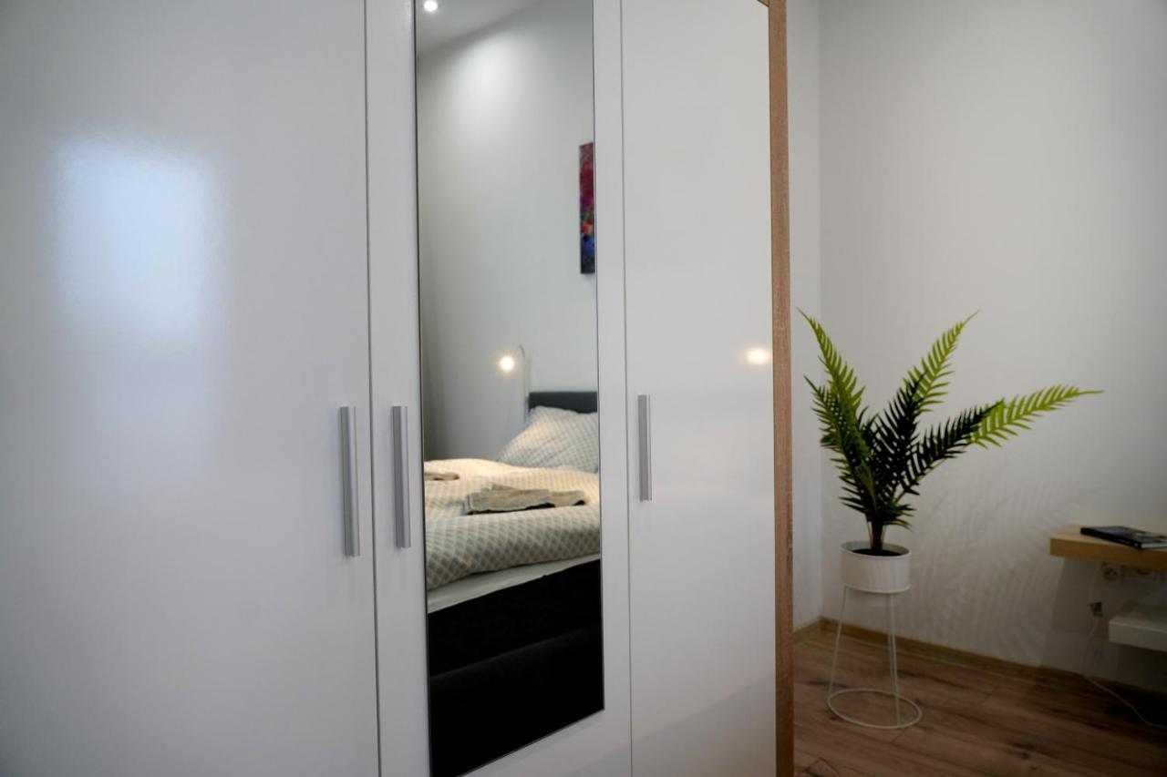 Apartman Zuzana Nesvady Eksteriør billede